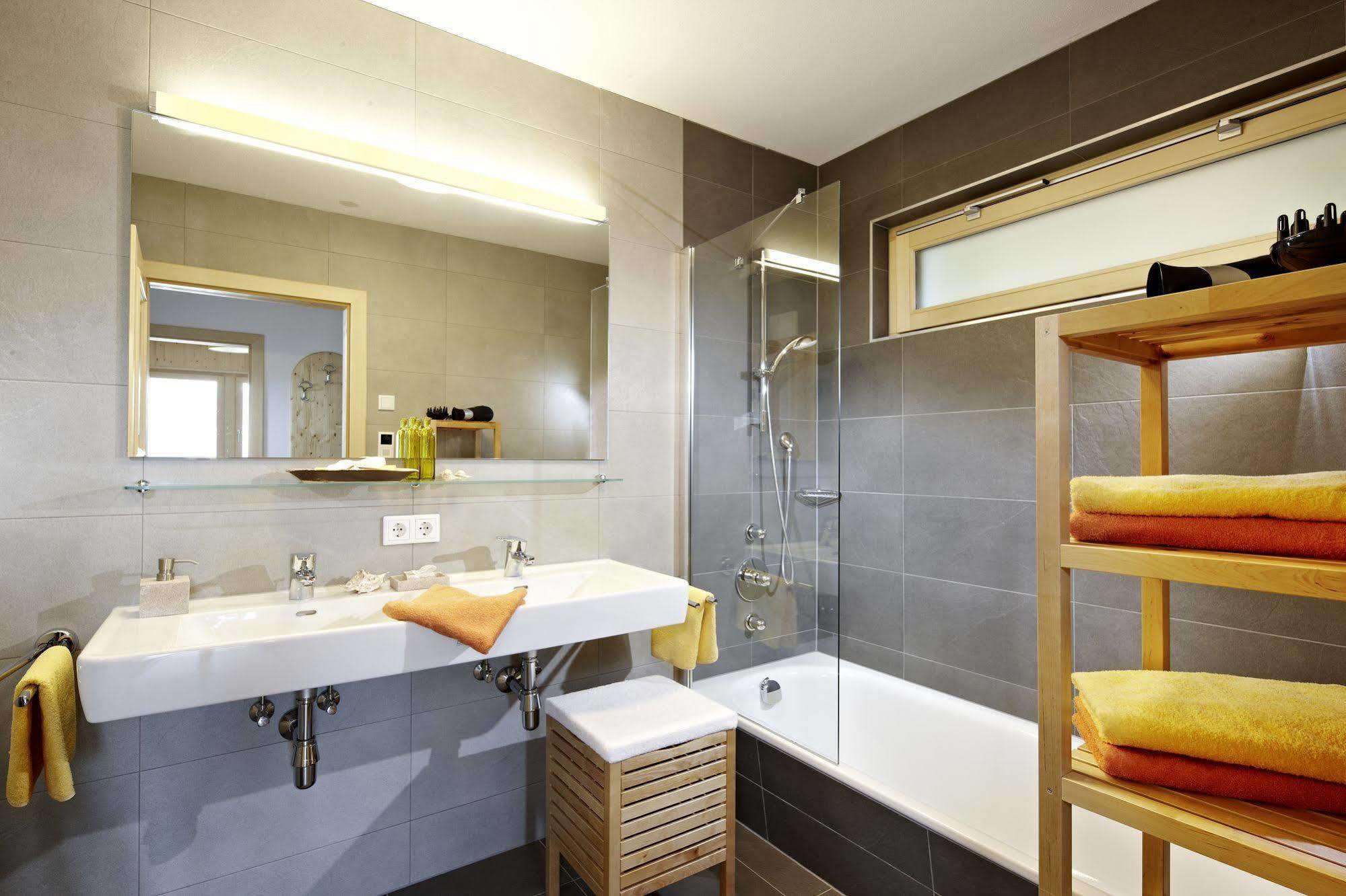 Appartement Waldhaeusl Neukirchen am Großvenediger Buitenkant foto